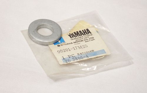 Lot of 2 yamaha 90201-17m25-00 or 90201-17m00-00  prop plate washers -oem