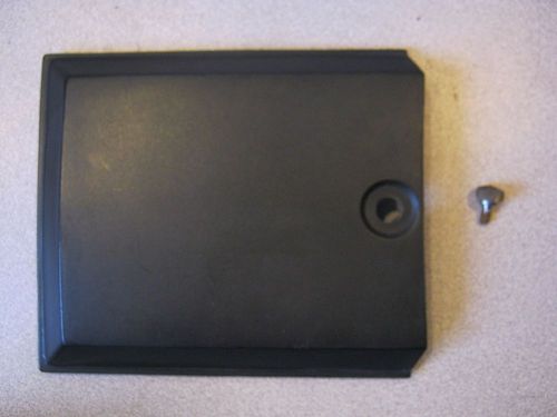 Honda carb maint cover door w/latch screw ch 125 elite 1984 80152-kj9-000za