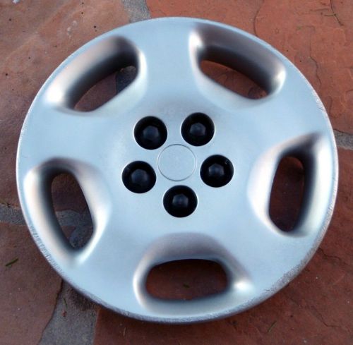 2000 2001 2002  00 01 02 dodge neon hubcap wheel cover 14&#034; inch oem