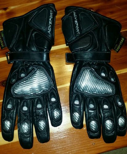 Motorcycle gloves