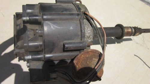 Vintage 6 cylinder distributer