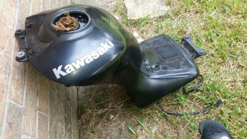 Kawasaki zx14 gas tank