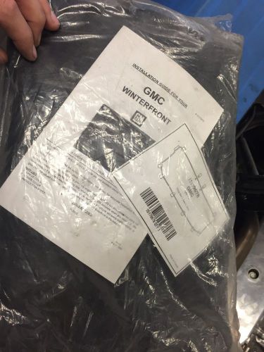 2001-2006 new gmc winterfront bra and grille guard 15179678 new oem in the bag!