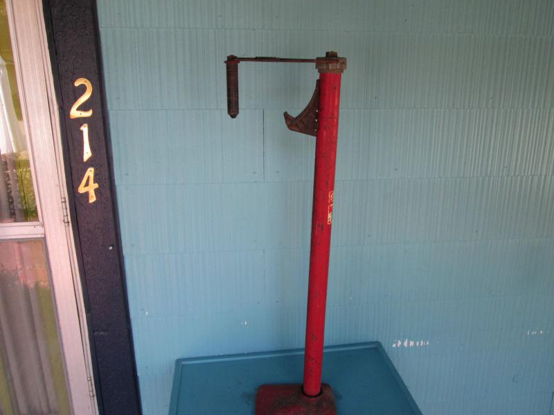 Rare vintage saginaw screw type bumper car truck jack smooth working antique