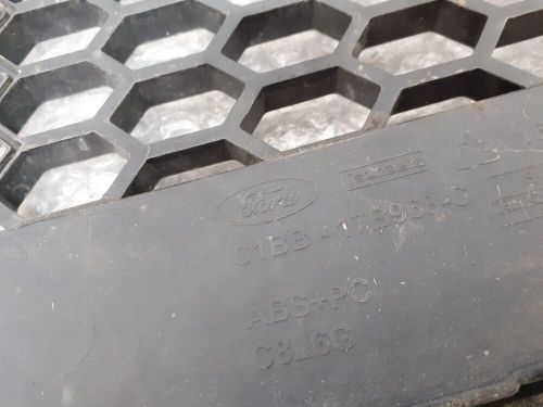 Ford fiesta st 2013 - 2017 genuine front upper / lower grill &amp; support bracket