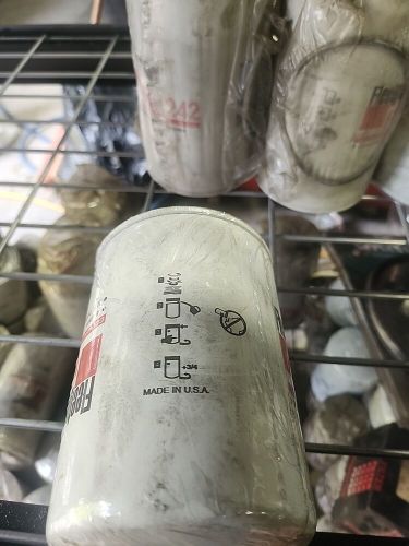 Wf2108 Fleetguard Dca4 Coolant Filter For Volvo Truck Engines, US $10.00, image 2