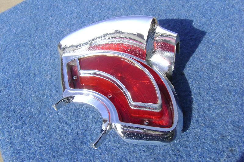 1962 62 pontiac catalina right tailight assembly good used super duty