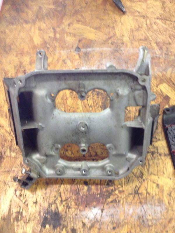 Used johnson evinrude omc 329611 325335 air silencer & base