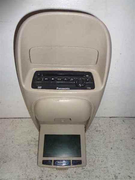 2003-2006 suburban dvd player with 7 " screen oem lkq