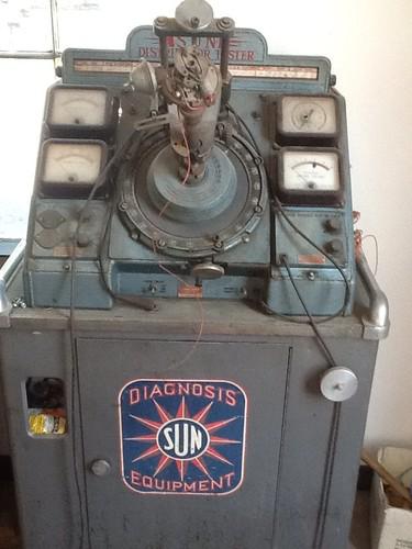 Vintage 1950s sun distributor machine / tester  md 1