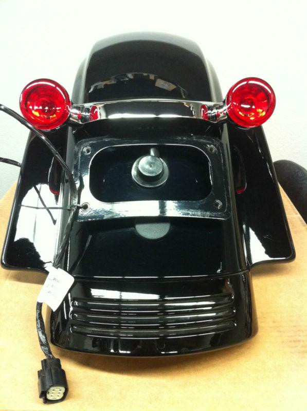 Harley davidson flhx street glide rear fender w/ lights, vivid black, 2013