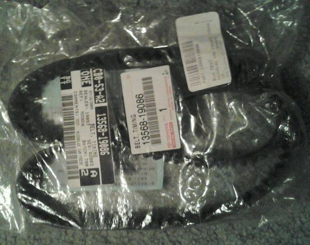 Genuine toyota timing belt 13568-19086 for tercel oem nib