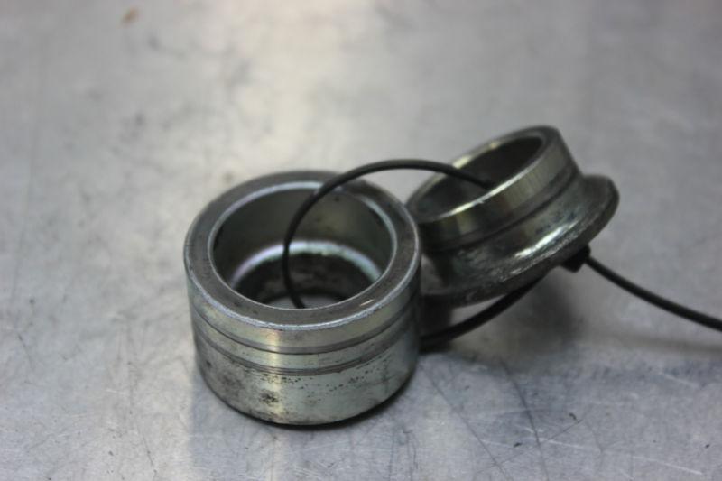 B177 29147 # 03 04 06 08 kawasaki zzr600 zzr 600 rear wheel axle spacers