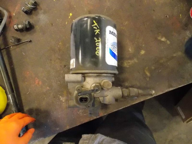 2003 Volvo VNL630 Air Drier , US $75.00, image 3