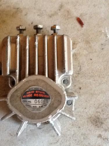 Voltage regulator for 1973 70 hp chrysler outboard motor