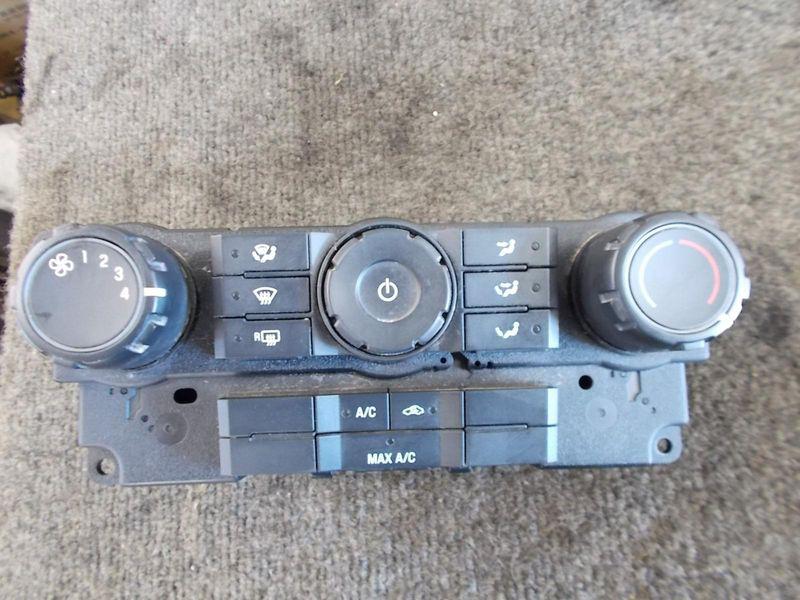 Ford escape heat/ac controller front; 3.0l, manual ac, non-heated seats 09