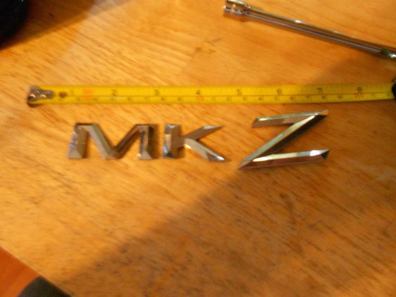 Emblem used decal logo lincoln mkz