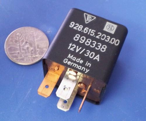 Porsche oe relay defroster defog defogger 928 615 203 00, 92861520300