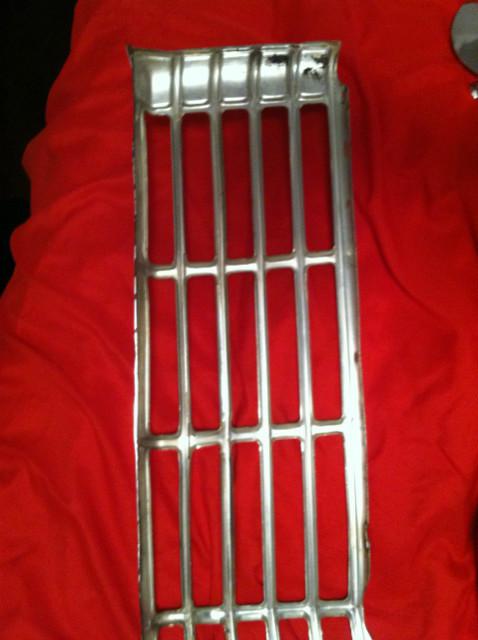 Original 1967 Chevrolet Impala Grille w/ emblem (EXTREMELY RARE) , US $160.00, image 6