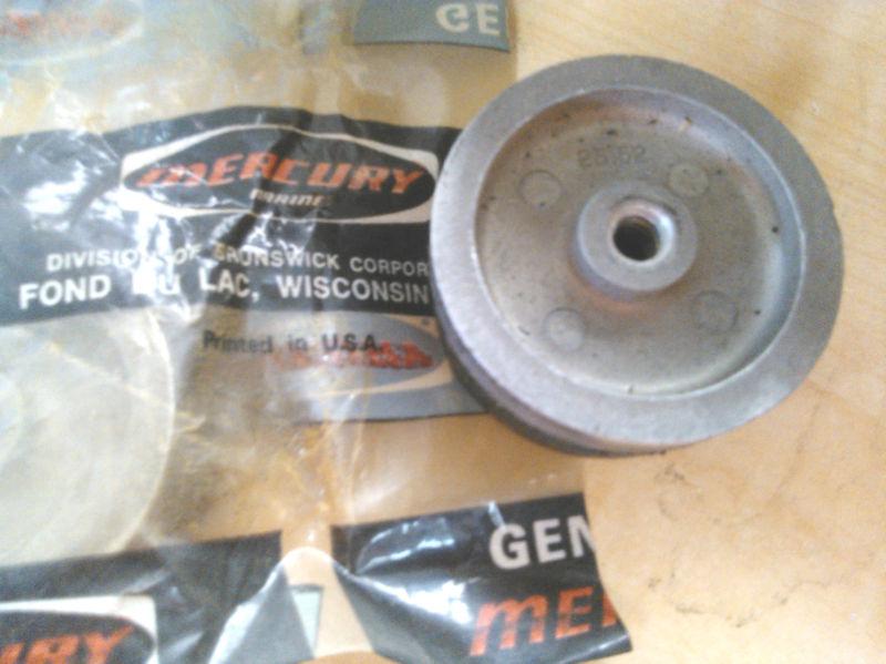 Vintage mercury & mark upper (long shaft) rubber mount 25150 (ss 85002) nos