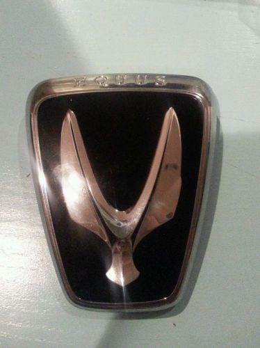 Used oem hyundai equus emblem