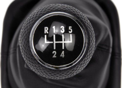 Auto/manual trans shift boot dorman 76810 fits 99-06 vw jetta