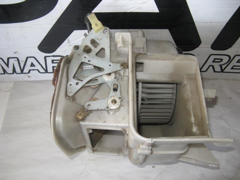 89 90 91 92 93 94 95 toyota pickup blower motor assembly w/ fan blade in housing