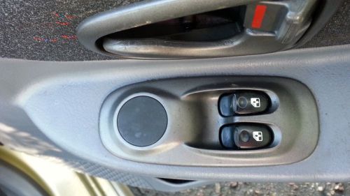 Hyundai accent 2000 - 2003 3 hatch silver manual 1.5 window switch rh front mast