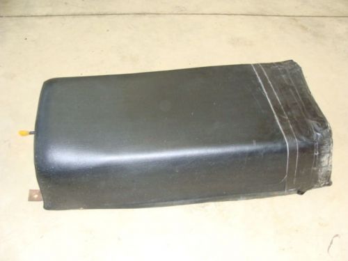 79 80 78 77 76 yamaha enticer 250 et250 seat cover foam taillight 340? 440?
