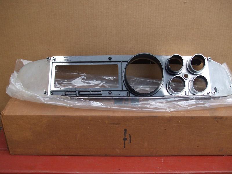 1977-80 Dodge Ram dash bezel