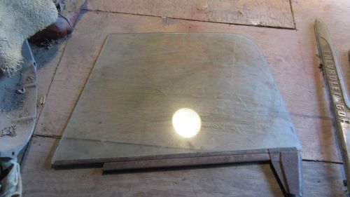 1968-72 chevrolet truck door glass / left side