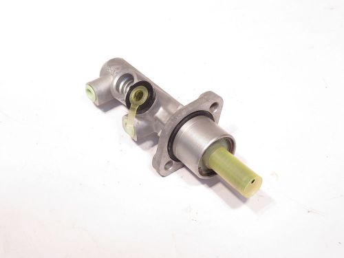 Audi a6 &amp; a6 quattro new lucas girling brake master cylinder  4a0 611 021e