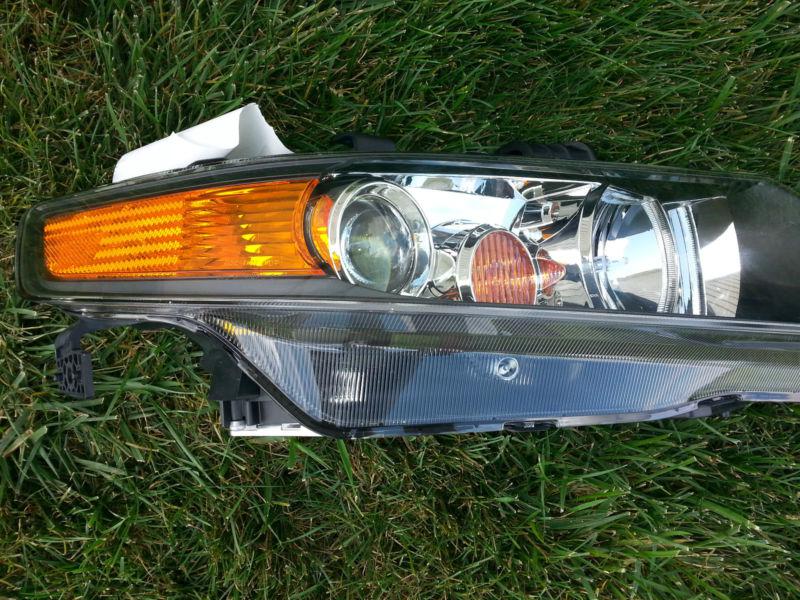 Buy NEW Acura TSX headlight, Passenger, HID, Xenon, w/bulbs and ballast
