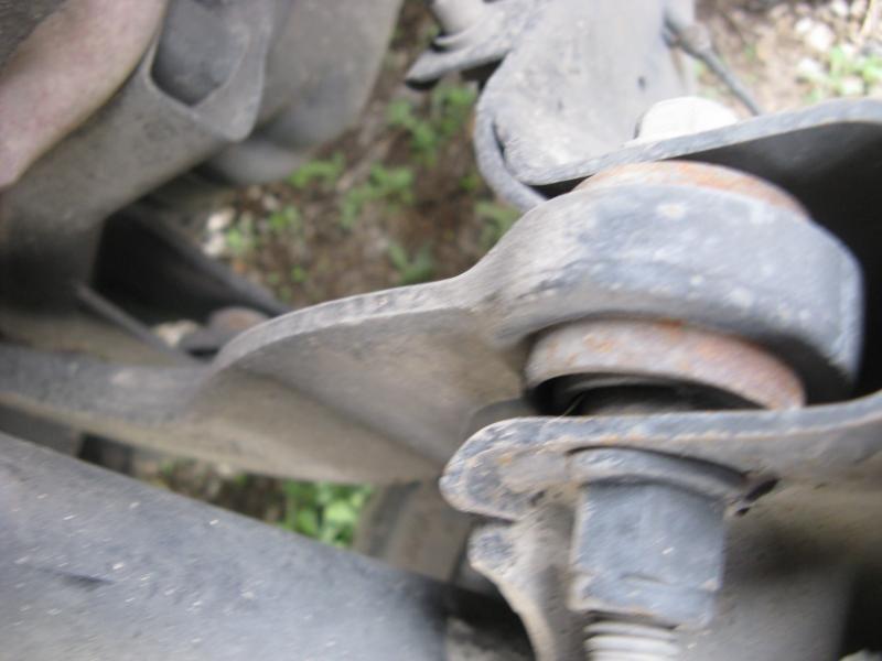 00-06 07 08 09 10 11 focus lower control locating arm rear back