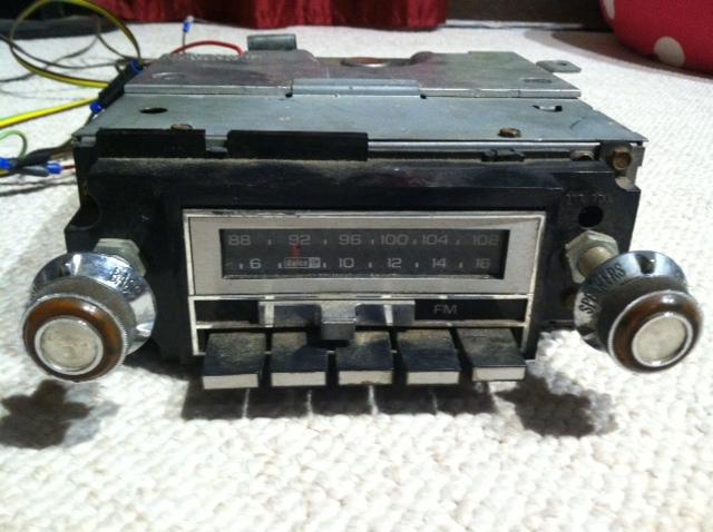 Vintage delco gm car auto radio model ds-501