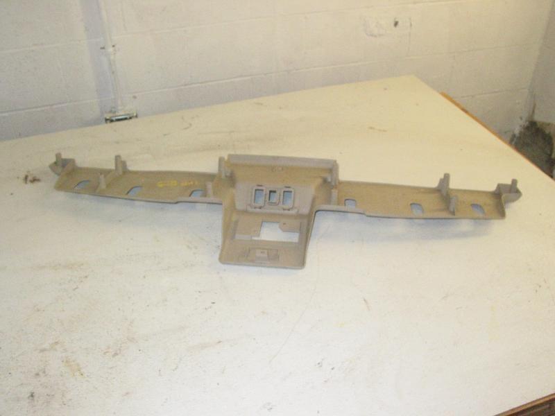 04 03  land rover discovery front roof trim panel 27355