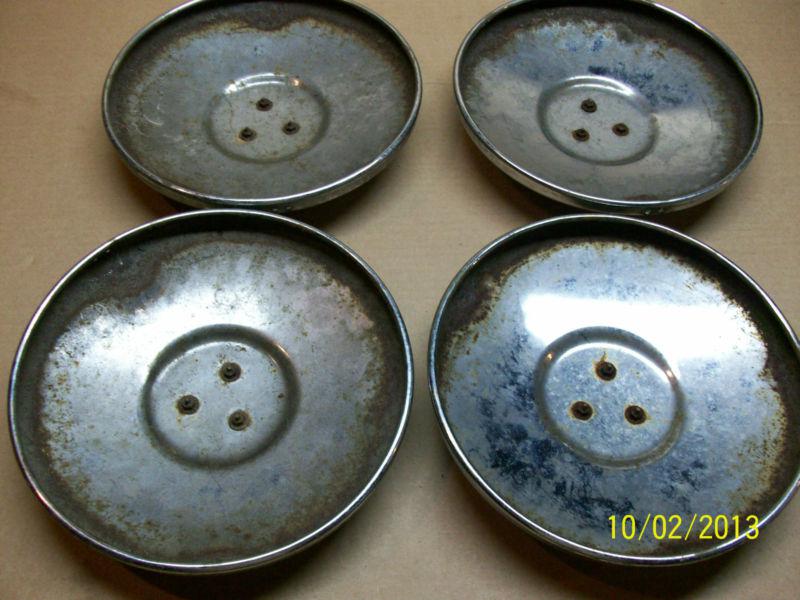 Buy 356/912 PORSCHE HUB CAPS WITH 3 STUD REMOVABLE CENTER EMBLEMS USED