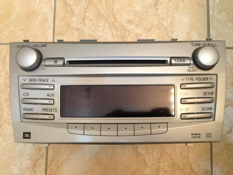 07-11 camry 6 cd changer & radio
