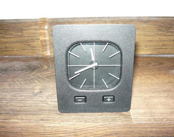Euro analouge clock bmw e30 genuine interior dash board analog dashboard borg m3