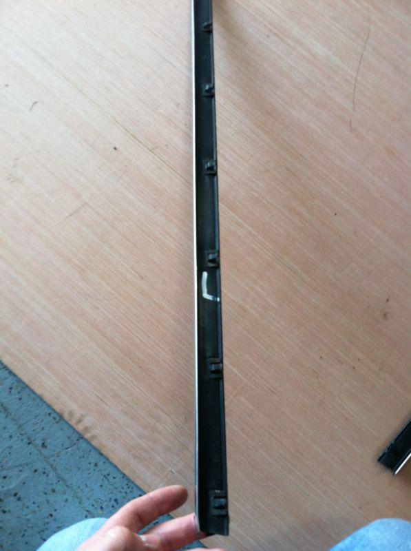 68 69 70 charger window felt door glass weather strip fuzzies catwhiskers l & r