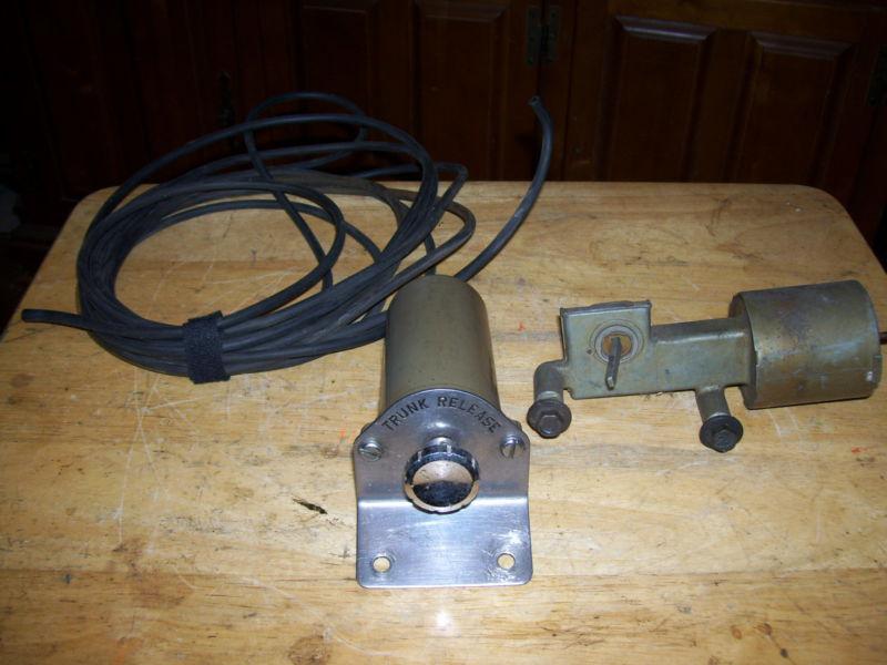 Buy 1962 63 64 CHEVY BUICK OLDSMOBILE PONTIAC INSIDE VACUUM TRUNK RELEASE in West Grove