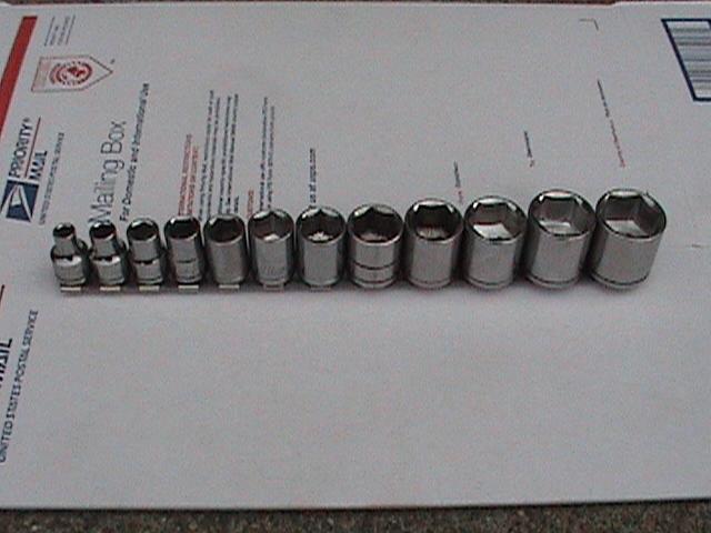 Blue-point sold by snap-on 3/8" drive 12 piece socket set