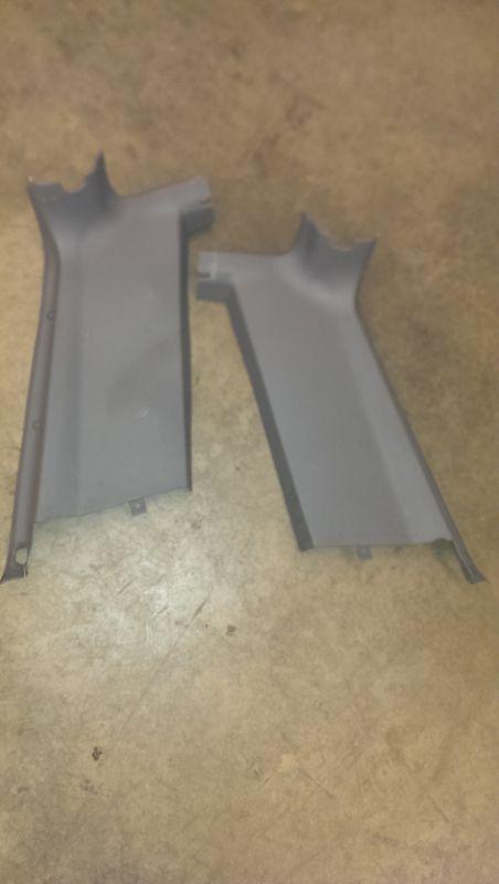 1998 jeep cherokee 4.0l interior rear pillars trim