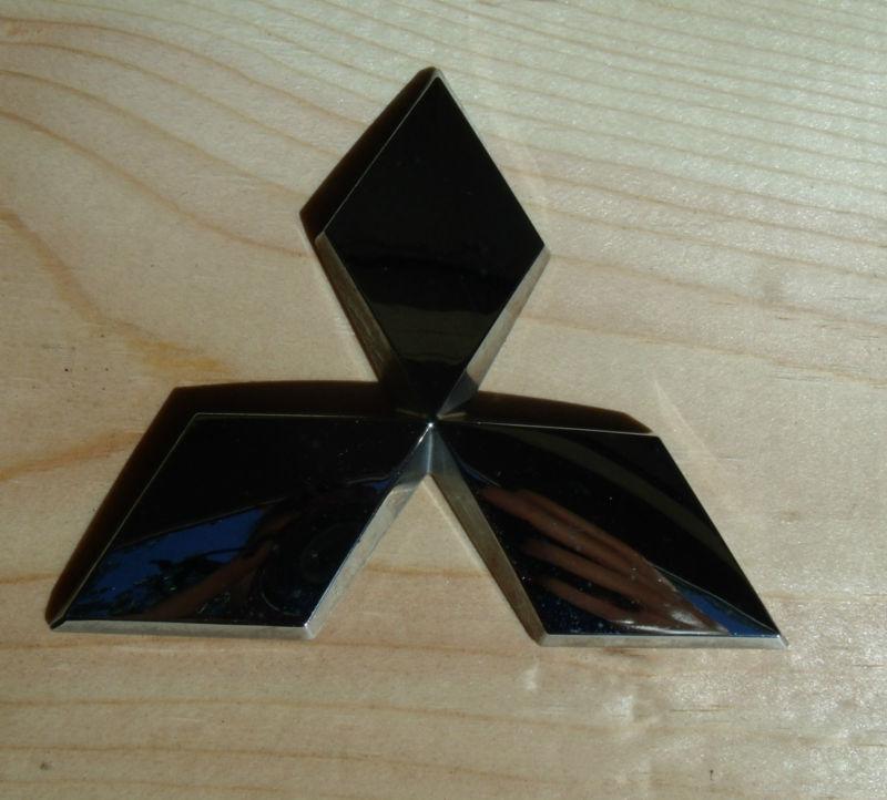 Emblem badge triple diamond lancer rear 2008 2009 2010 2011 2012 2013 7415a111 