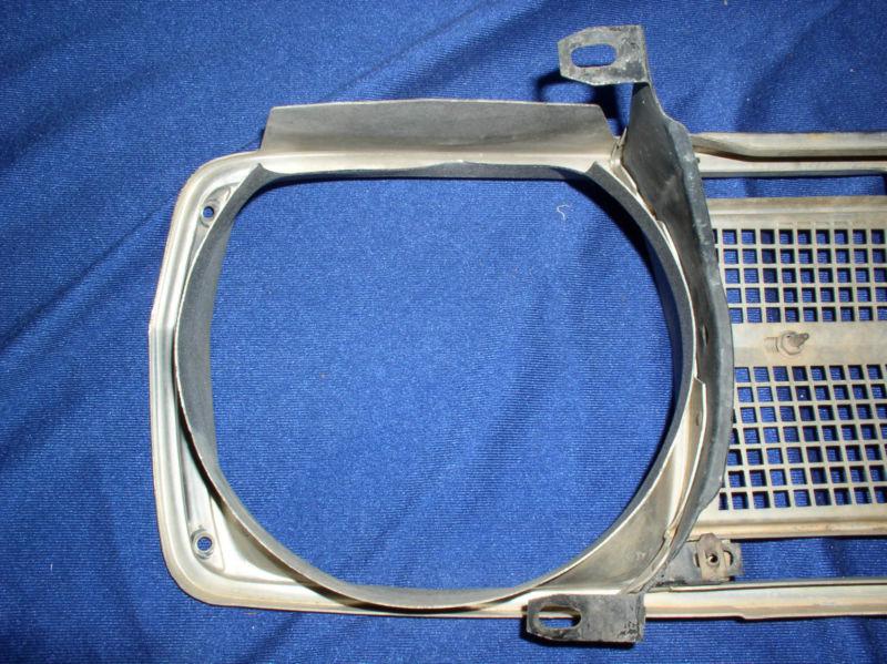 1968 Plymouth Valiant R & L Grille & Headlight Bezels, US $80.00, image 6