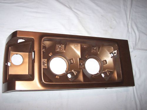 Nos 1975-76 pontiac catalina front end panel rh. gm # 495075