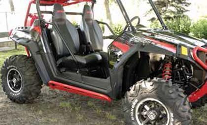 New heavy duty polaris rzr 800 rock sliders side step nerf bars black in colour