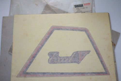 Nos yamaha snowmobile decal stripe 6 1979 ec540 excel v left side trunk 8h8-7728