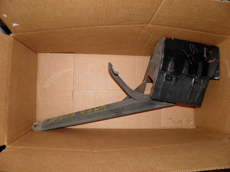 1964 pontiac bonneville catalina gp proboscis split grille nose hood latch tower