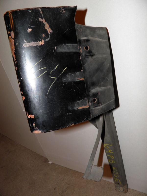 1964 PONTIAC BONNEVILLE CATALINA GP PROBOSCIS SPLIT GRILLE NOSE HOOD LATCH TOWER, US $175.00, image 5